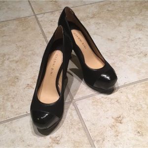Gianni Bini Black pumps